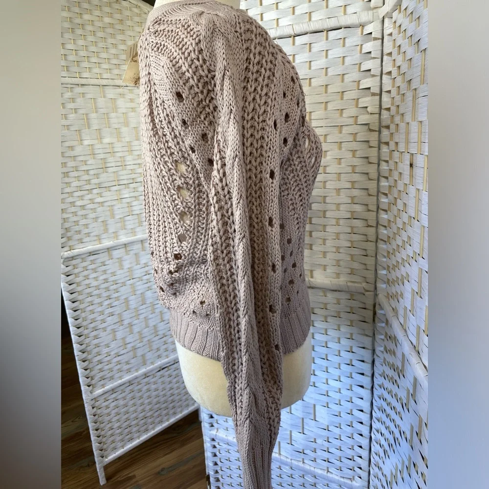 NWT Hem & Thread Pointelle V-Neck Button Down Cropped Cardigan - Picture 13 of 17